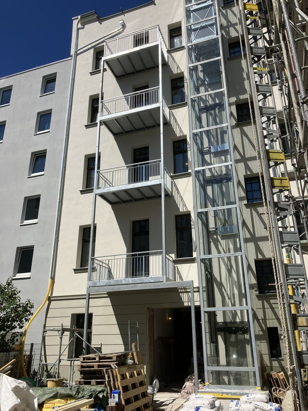 Außengeländer individuell - L&S Metallbau
