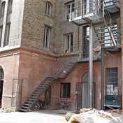 Fluchttreppe Stahlkonstruktion - L&S Metallbau